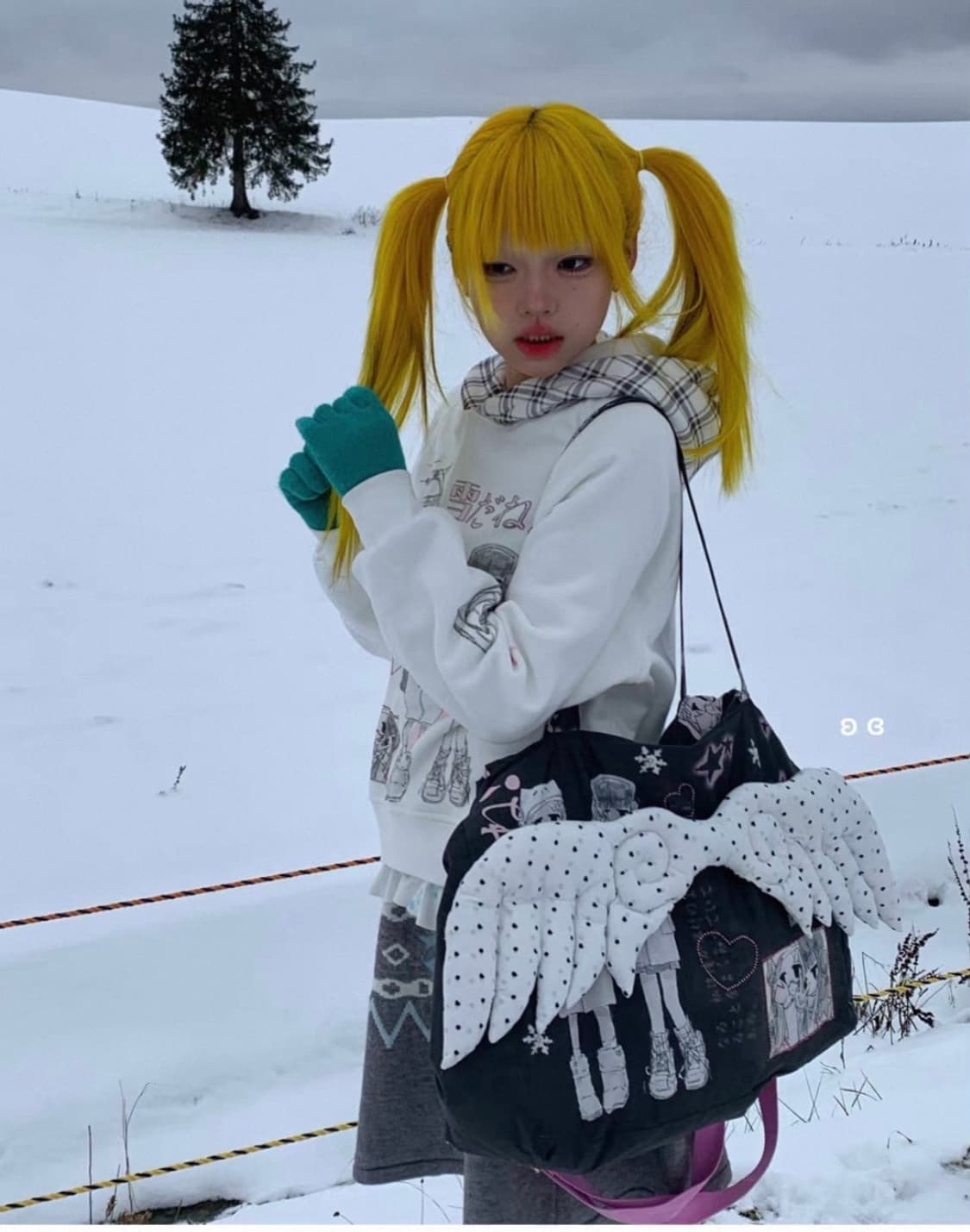 겨울소녀빅날개도트패딩백디어마이키코테스트메커니즘허그유어스킨aeae샬롬클럽 상품이미지1