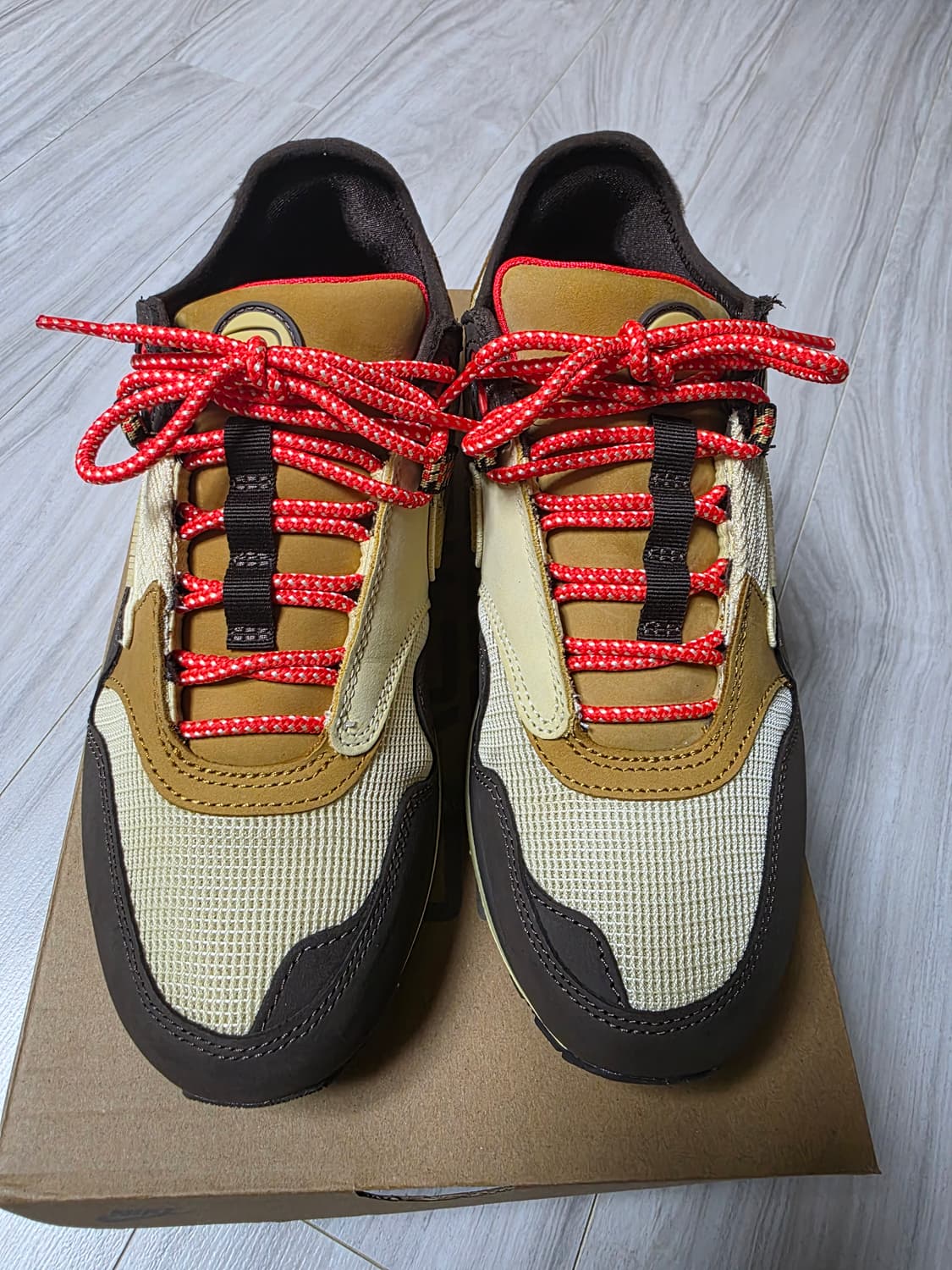 [270] 나이키 x 트래비스 스캇 에어맥스1 캑터스 브라운  상품이미지4