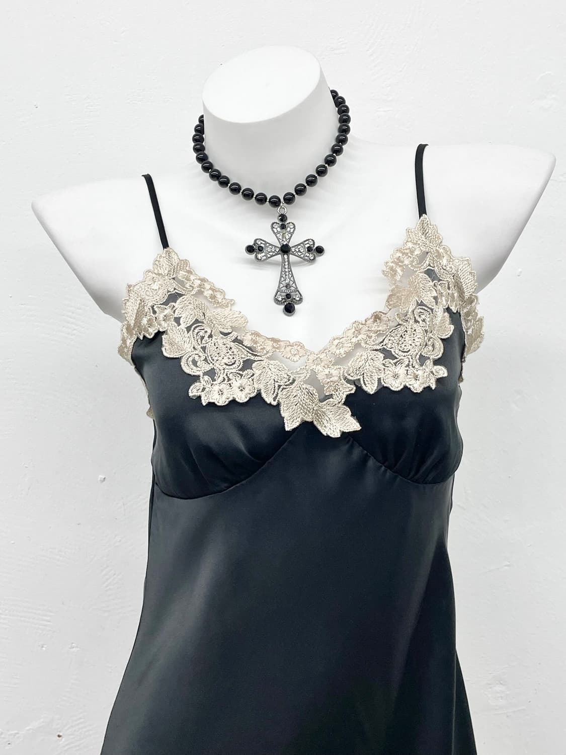 블랙 새틴 레이스 슬립 상품이미지2