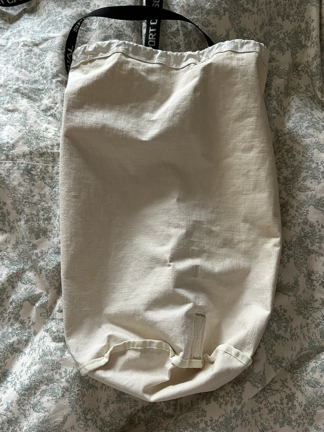 헤리티지플로스 페이턴트 스포츠백 화이트 상품이미지8