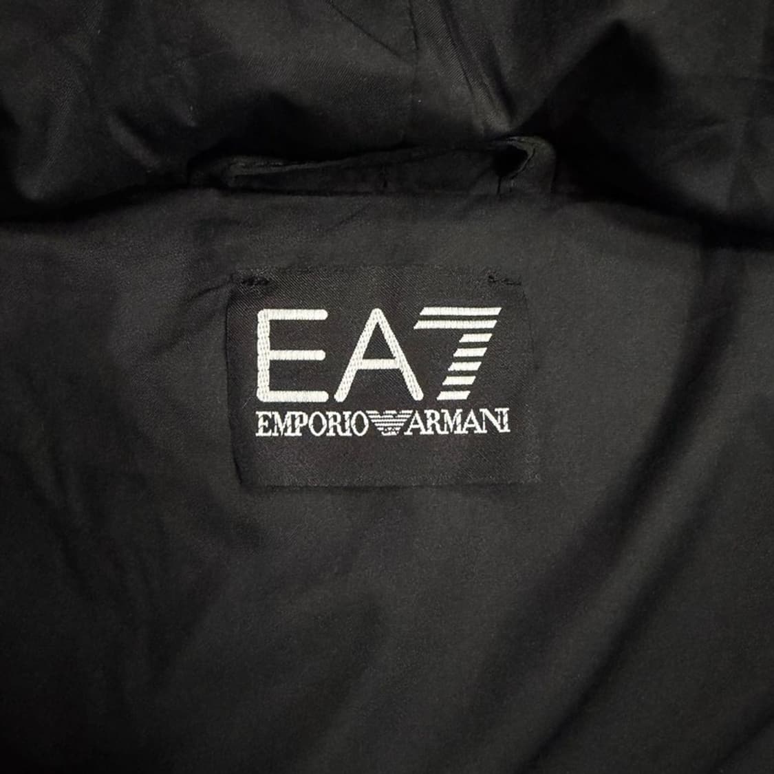 엠포리오 아르마니 패딩v1528 상품이미지7