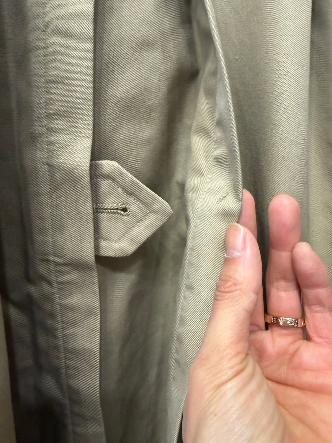 정품) 버버리 여성 루즈핏 내피안감 트렌치코트 42 상품이미지4