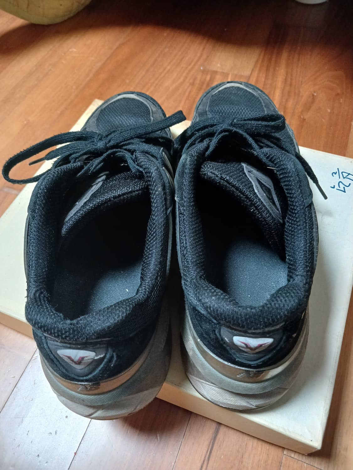 뉴발란스 블랙 990v5 275 상품이미지4