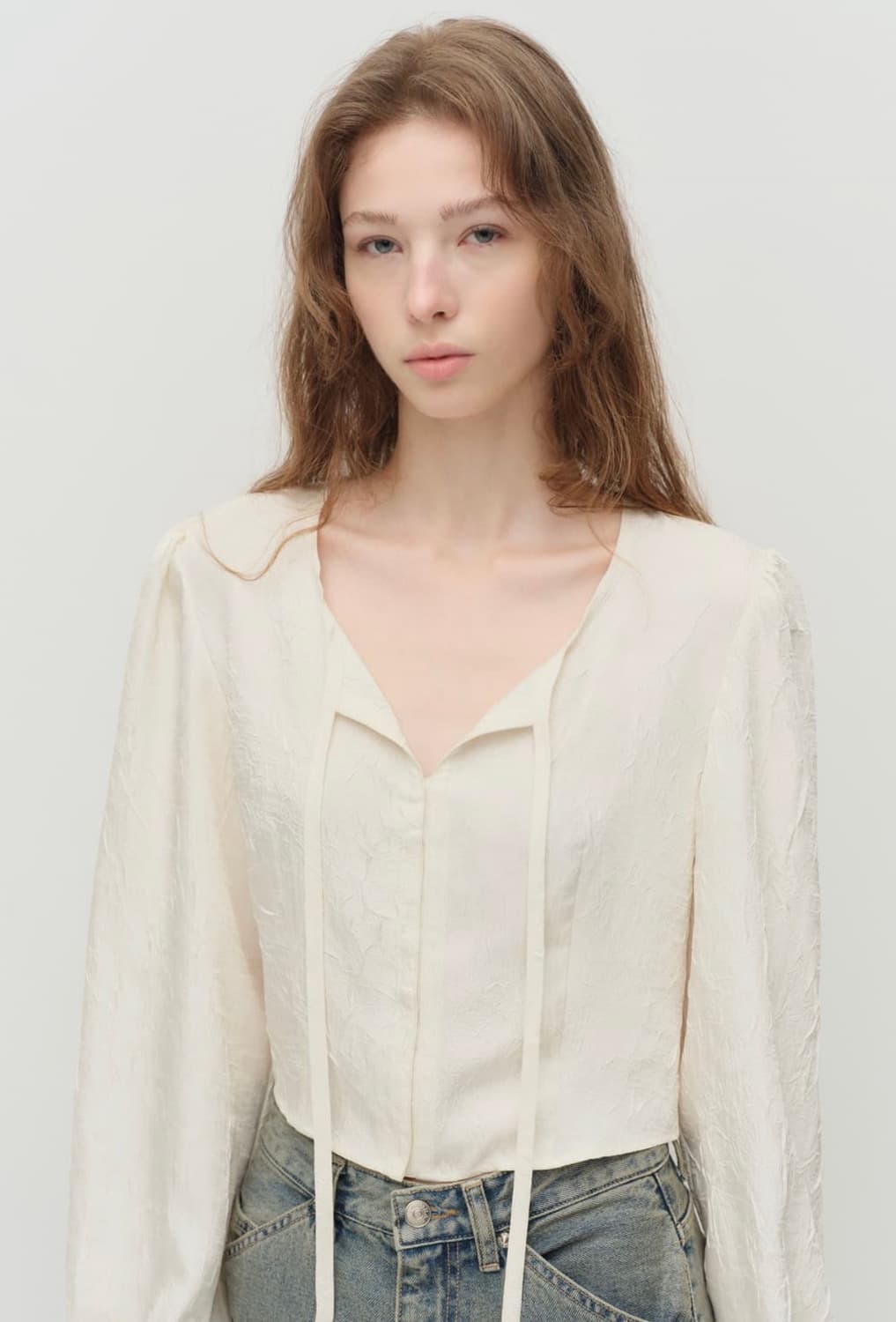 아비에무아 새틴 타이 블라우스 상품이미지3