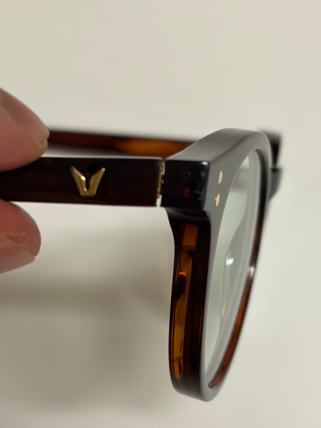 젠틀몬스터 밀란 B4 톨토이즈 상품이미지3