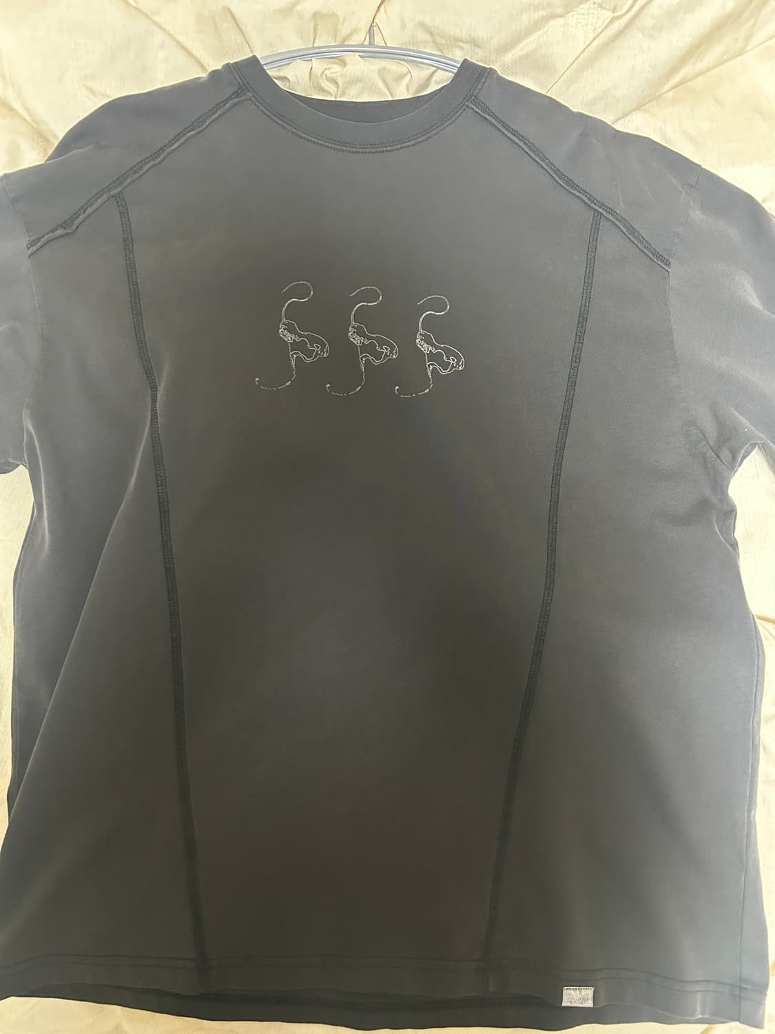 노매뉴얼 롱슬리브 SLASH LONG SLEEVE TEE 상품이미지1