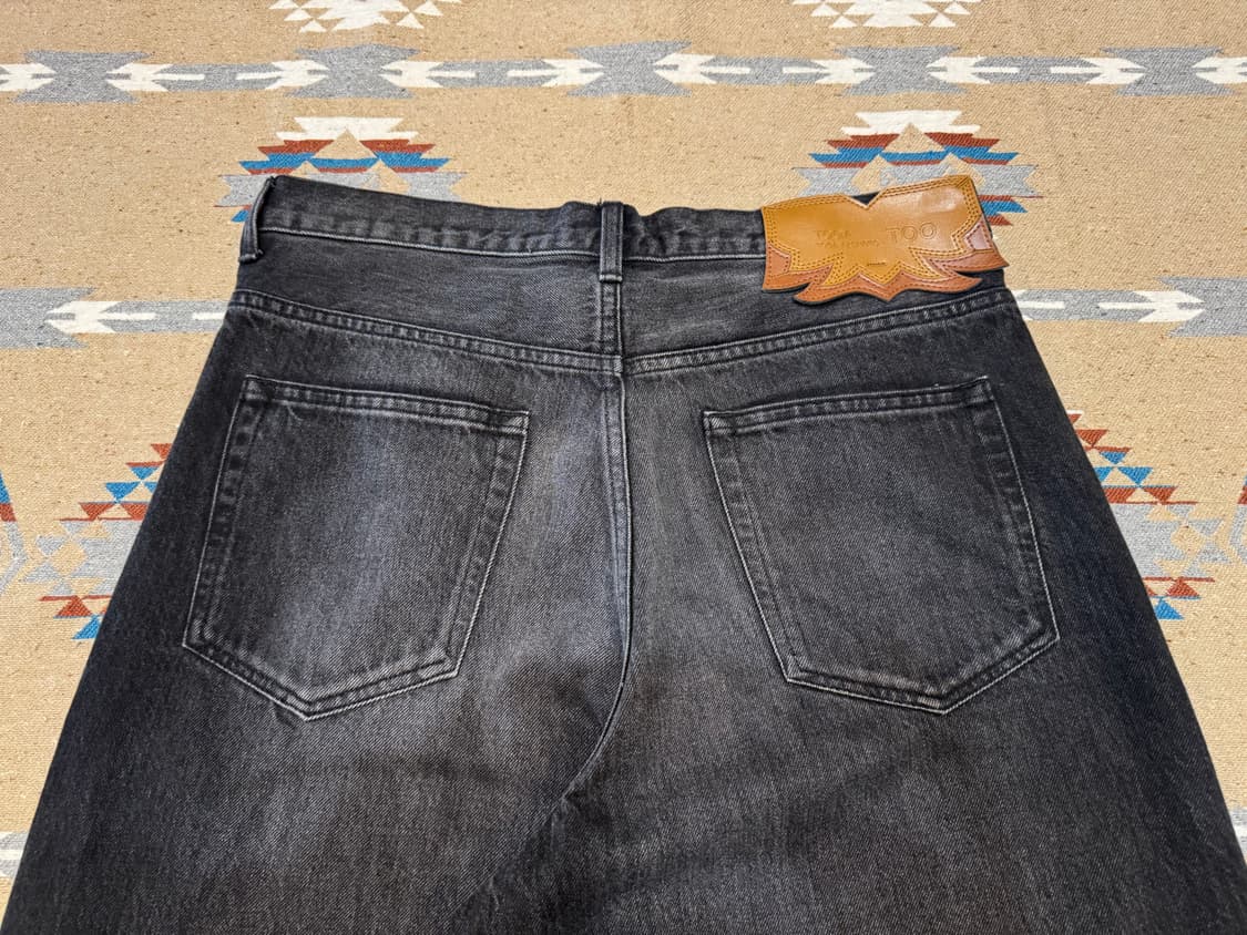 [L] 토가 아카이브 와이드 데님 팬츠 블랙  상품이미지2