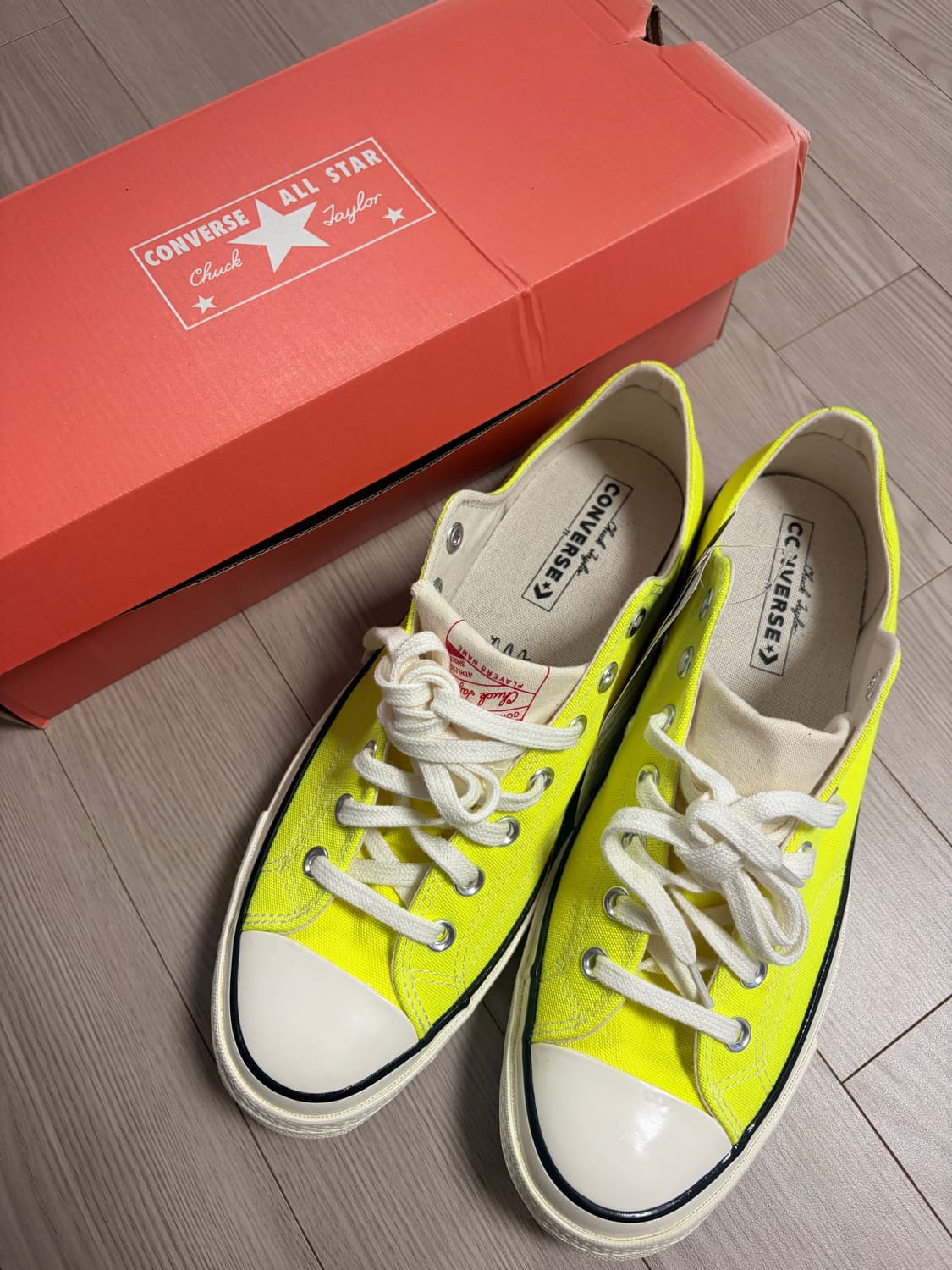 컨버스 척 70 로우 시즈널 캔버스 레몬 베놈 로우 (290) 상품이미지1