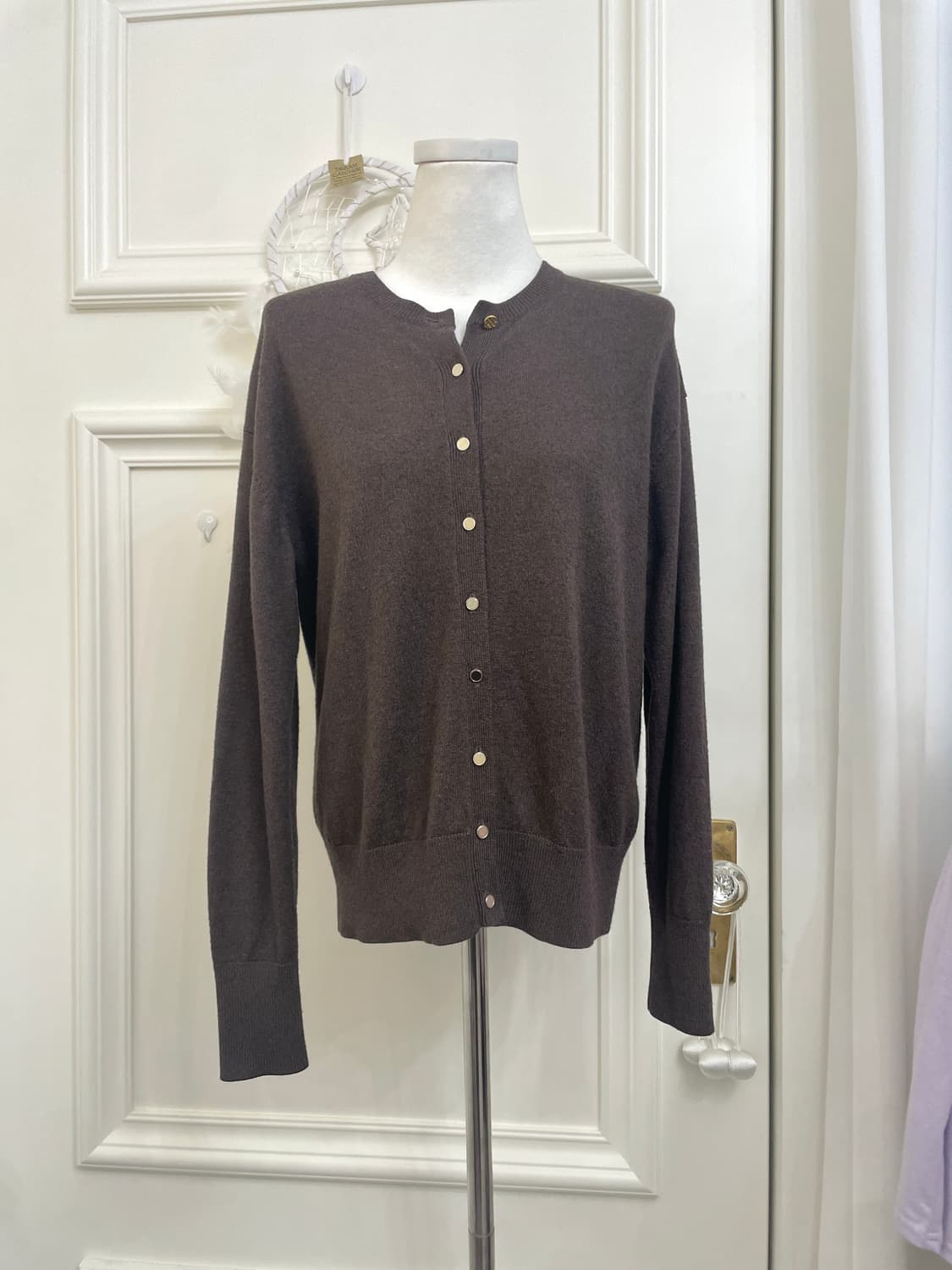 brown gold button autumn cardigan 상품이미지1