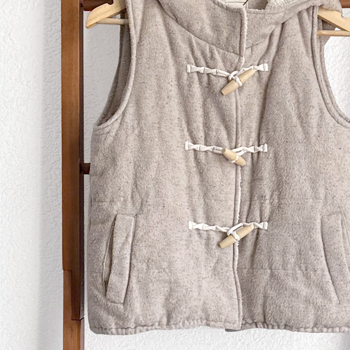 우드 오트 더플 후드 베스트 상품이미지3