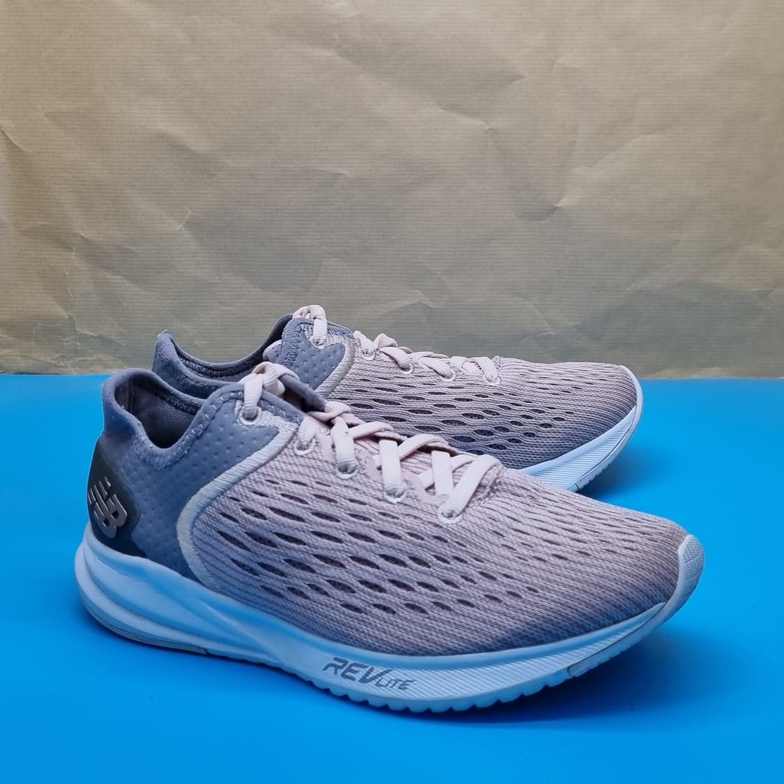 뉴발란스 퓨얼코어5000 여성운동화230  상품이미지1