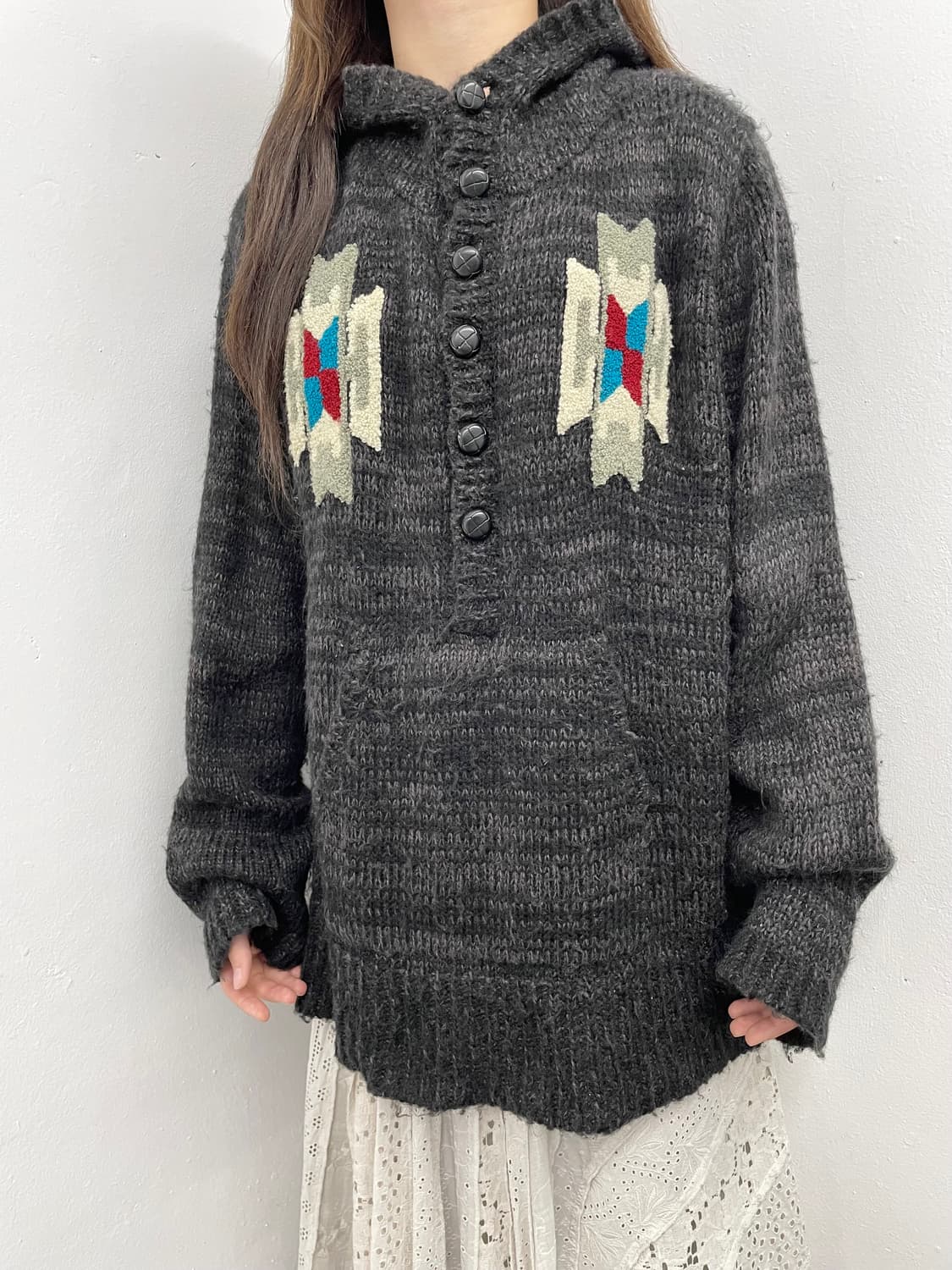 에스닉 패턴 버튼 후드 니트 상품이미지3