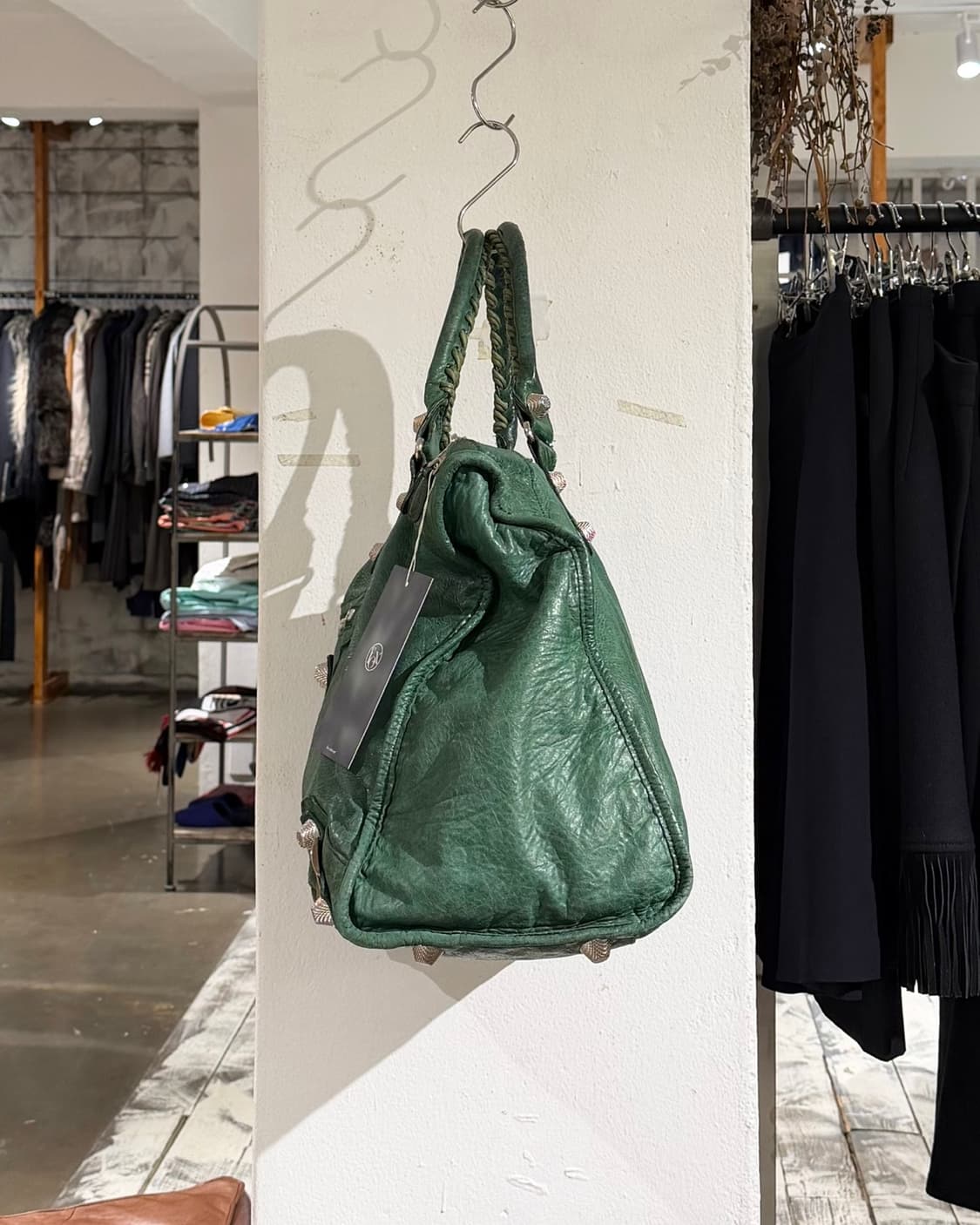 발렌시아가 그린 자이언트 워크 빅 모터백 상품이미지5