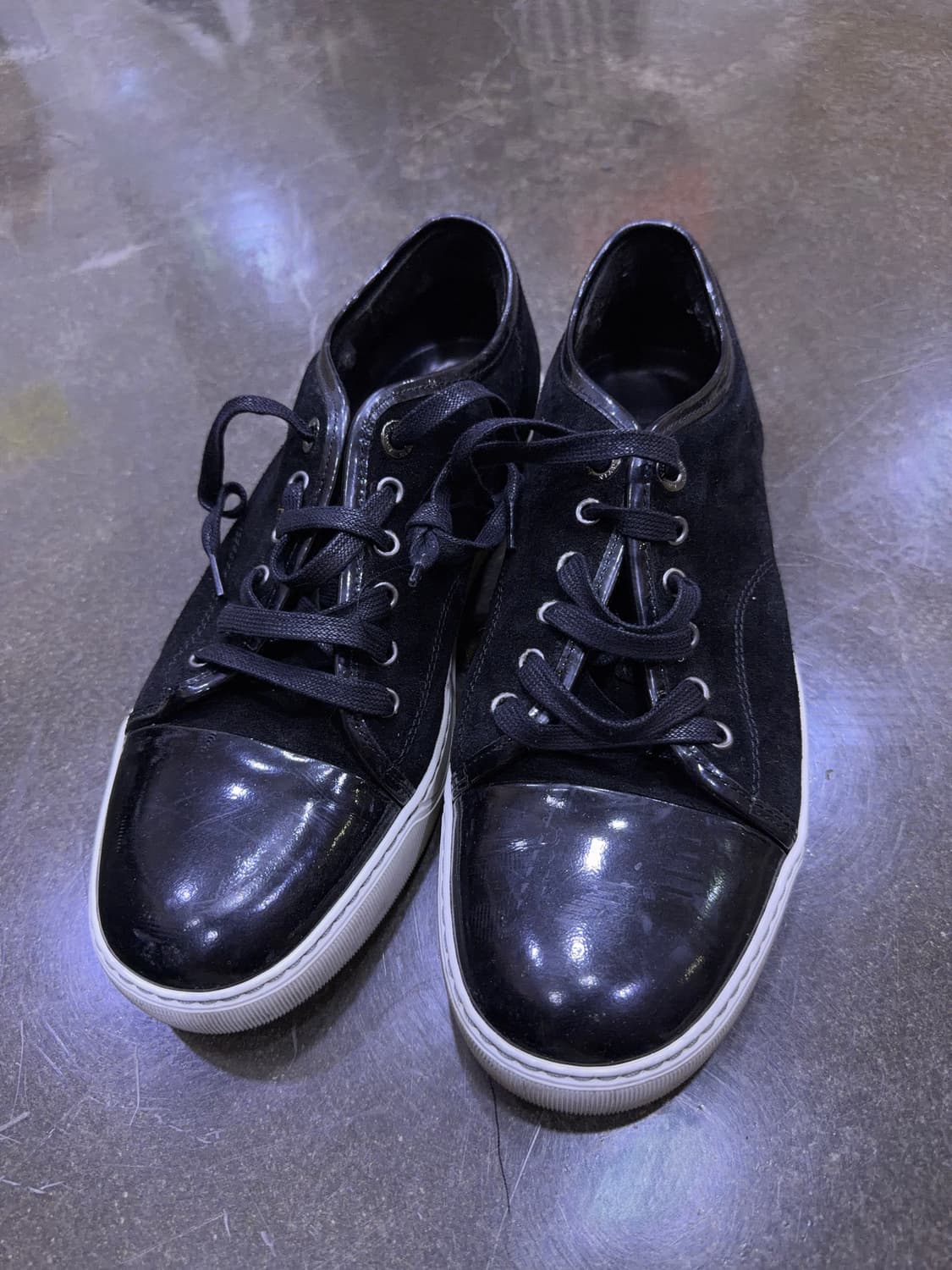 랑방 벨루어 스웨이드 블랙 애나멜 스니커즈 7 (260) 상품이미지2