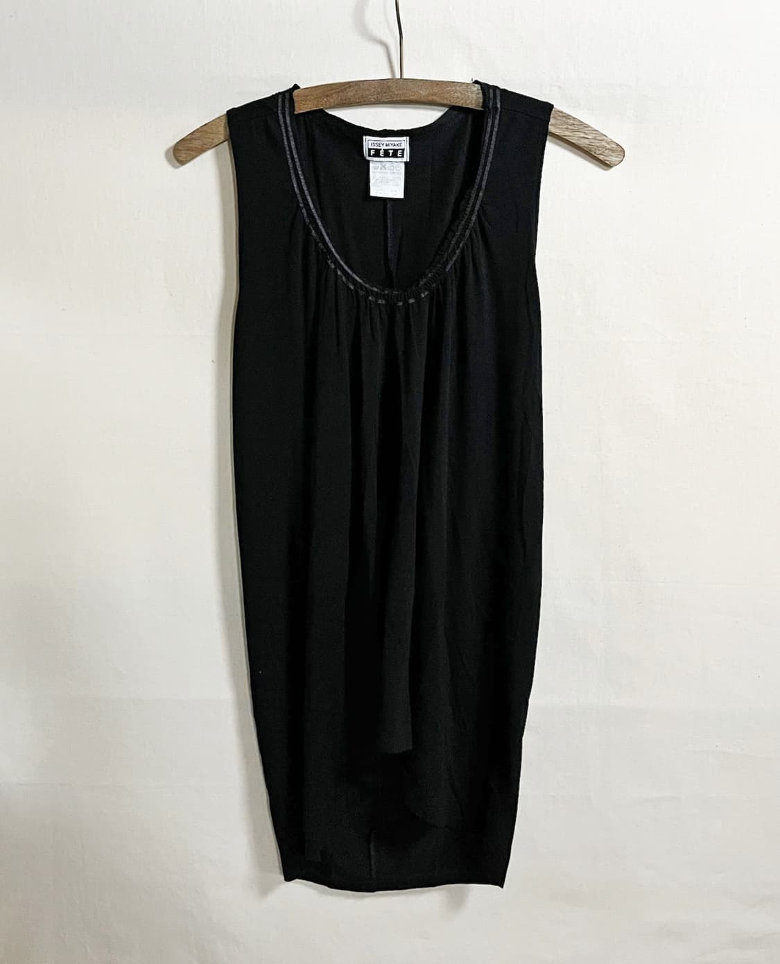 ISSEY MIYAKE FETE sleeveless 상품이미지3
