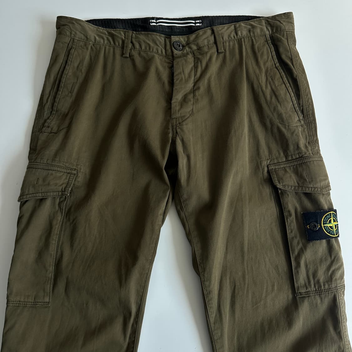Stone island 스톤 아일랜드 와펜 카키 카고팬츠 상품이미지3