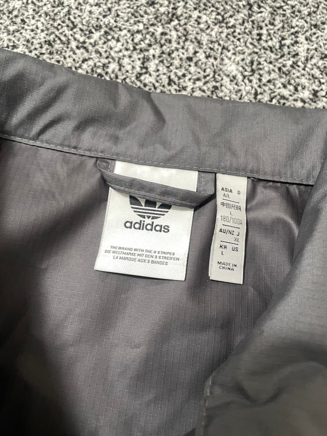 빈티지9. 아디다스 레트로 트레포일 바람막이 자켓 그레이 점퍼 나일론 상품이미지3