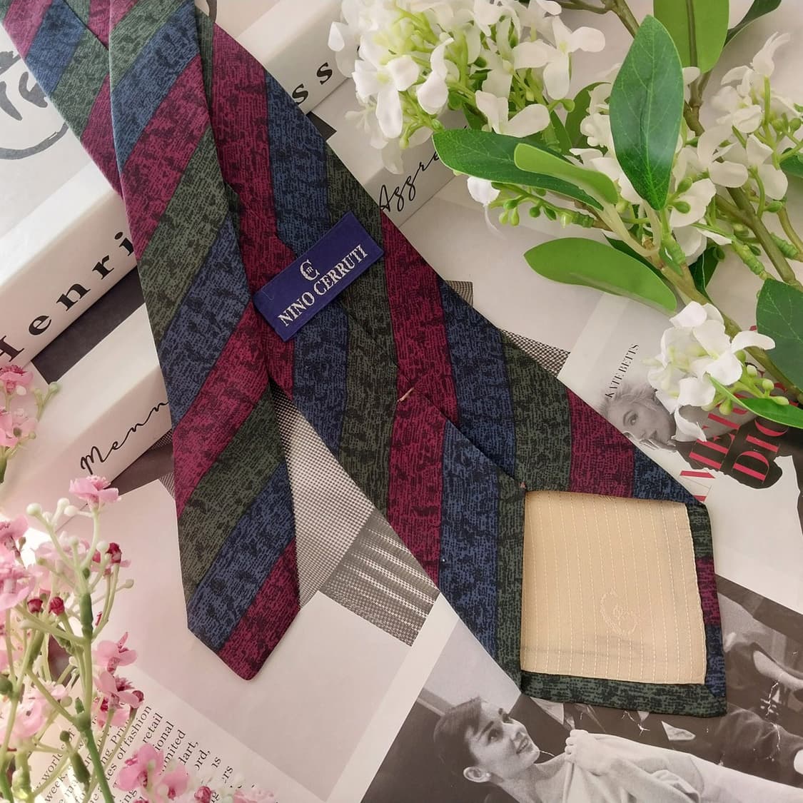 세루티 실크 카키 스트라이프 슬림 넥타이 7.7cm A+등급 K1501
 상품이미지5