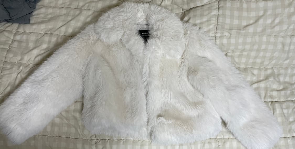 [거의 새 거] 무신사 스탠다드 우먼 퍼 자켓 상품이미지1