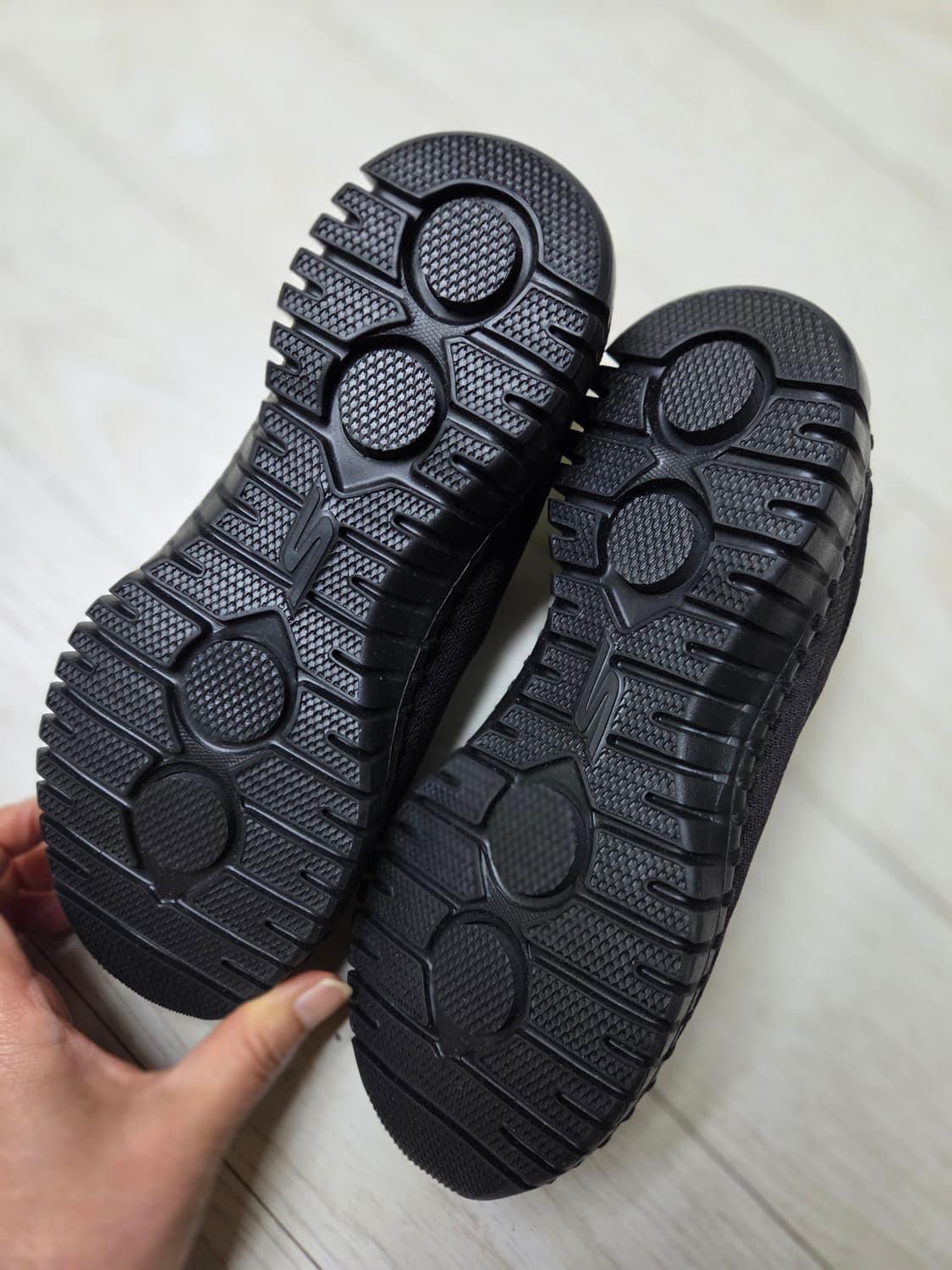 새상품 스케쳐스 고워크 운동화 상품이미지2