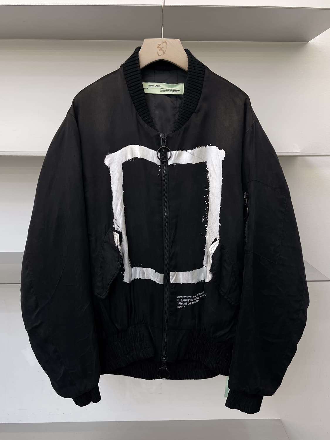 오프화이트 x 바니스 뉴욕 프레임 오프 마인드 큐프로 봄버 자켓 상품이미지2