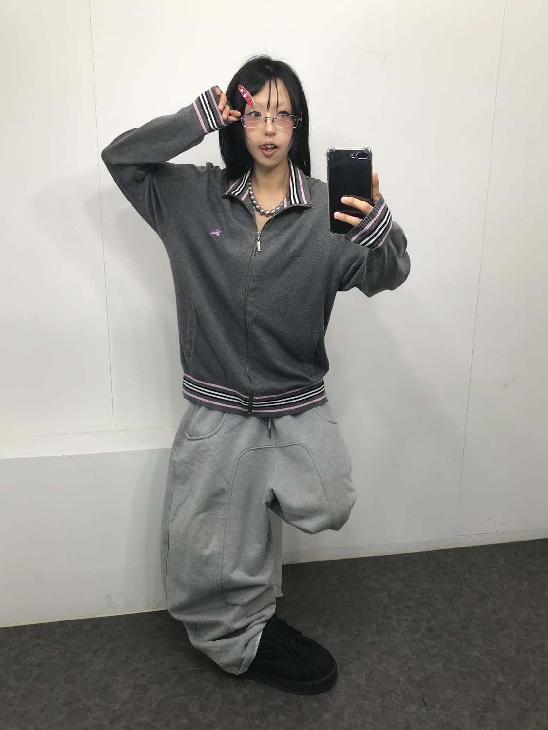 Burberry Pink Detail Zip-Up 상품이미지4