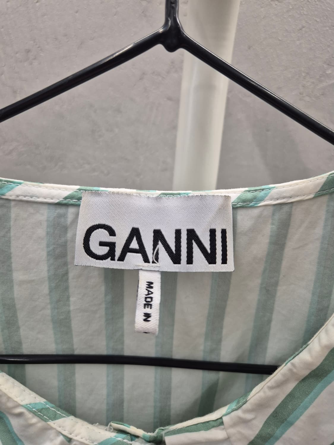 GANNI 스트라이프 프릴 블라우스 38 상품이미지5