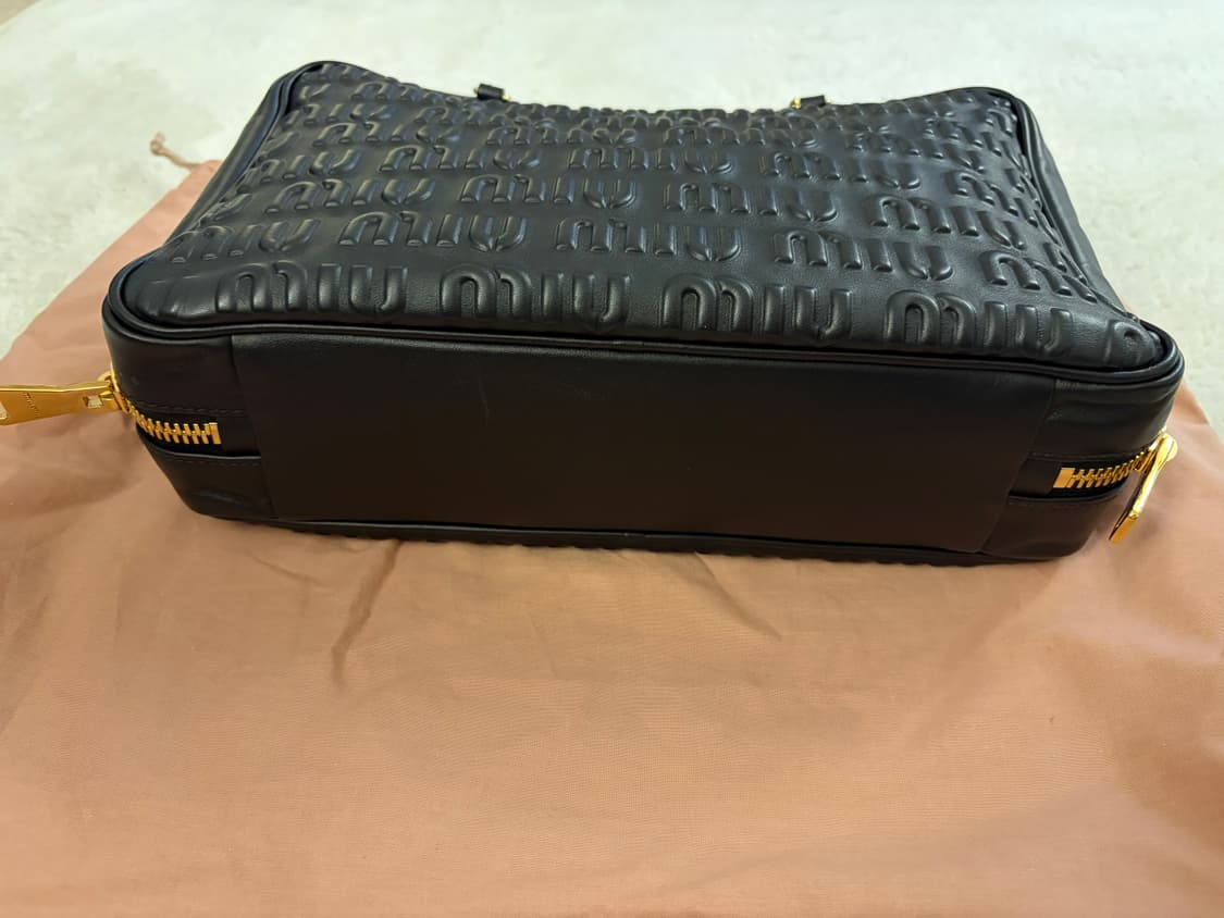 MIUMIU 로고체인백 상품이미지3