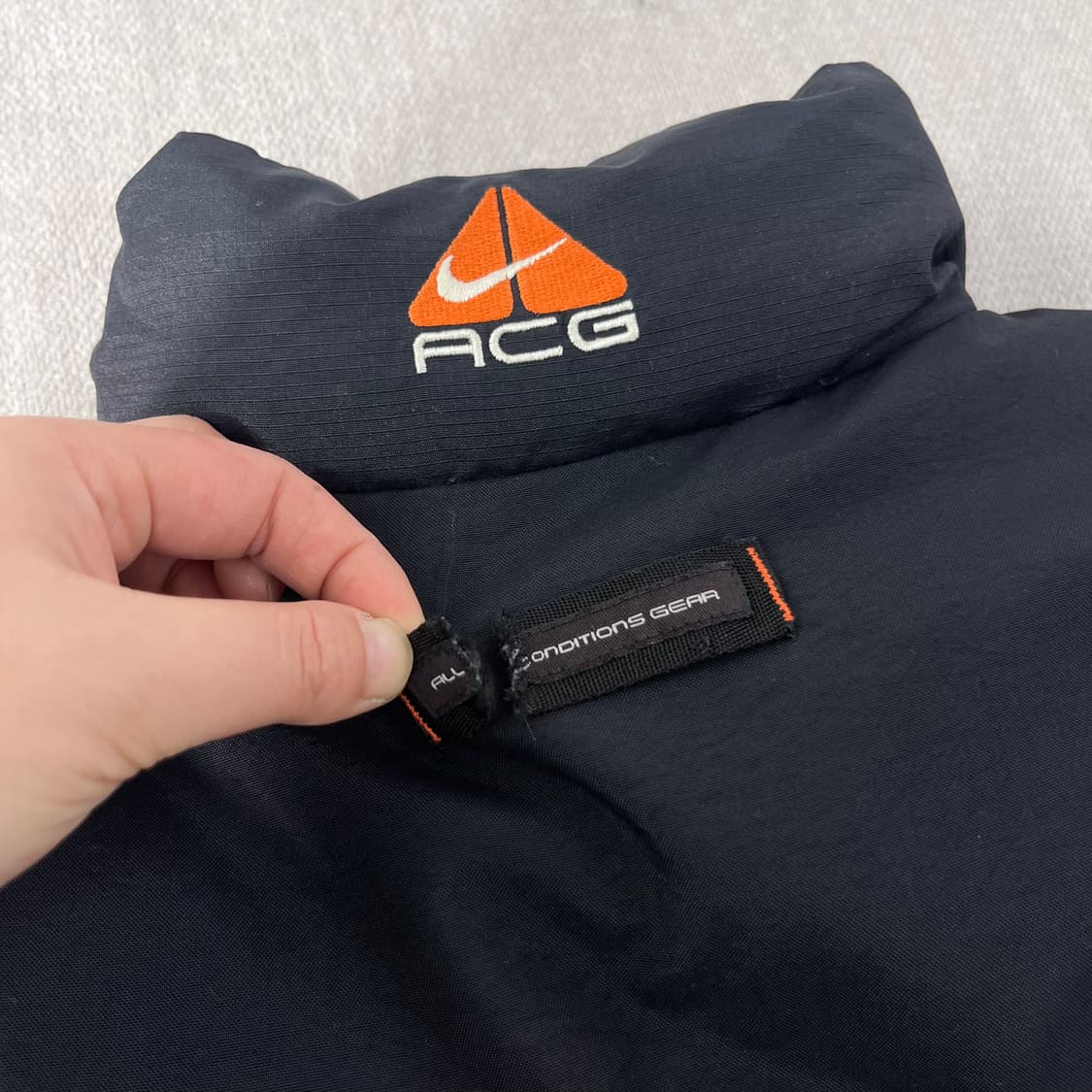 105 나이키 ACG 올드스쿨 패딩조끼 상품이미지7