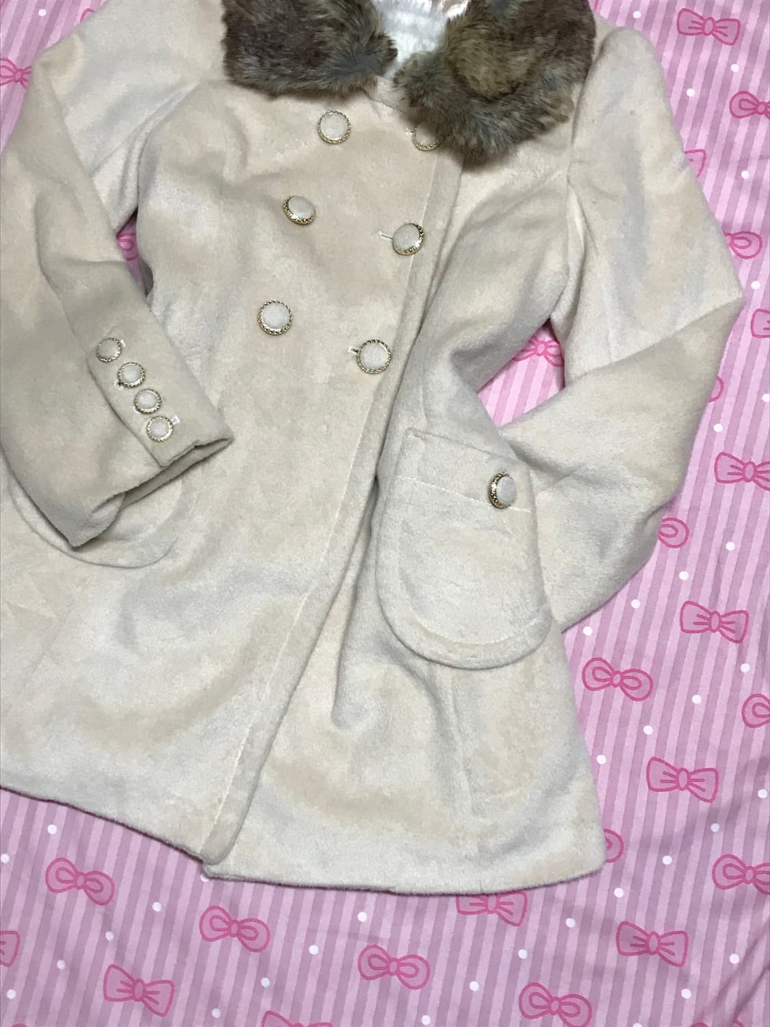 라떼맛 퍼 투버튼 코트 상품이미지3