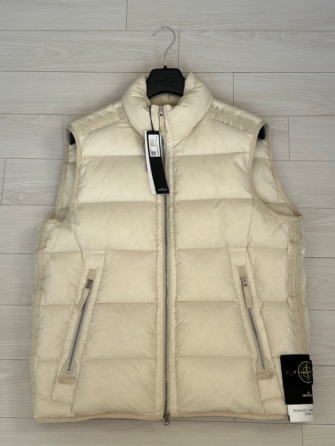 스톤아일랜드 심리스 조끼패딩 23fw XL(105-110) 새상품 상품이미지5