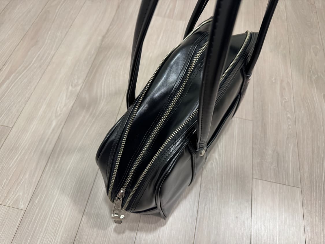 꼼데가르송 더블 지퍼 숄더백 미듐 상품이미지3