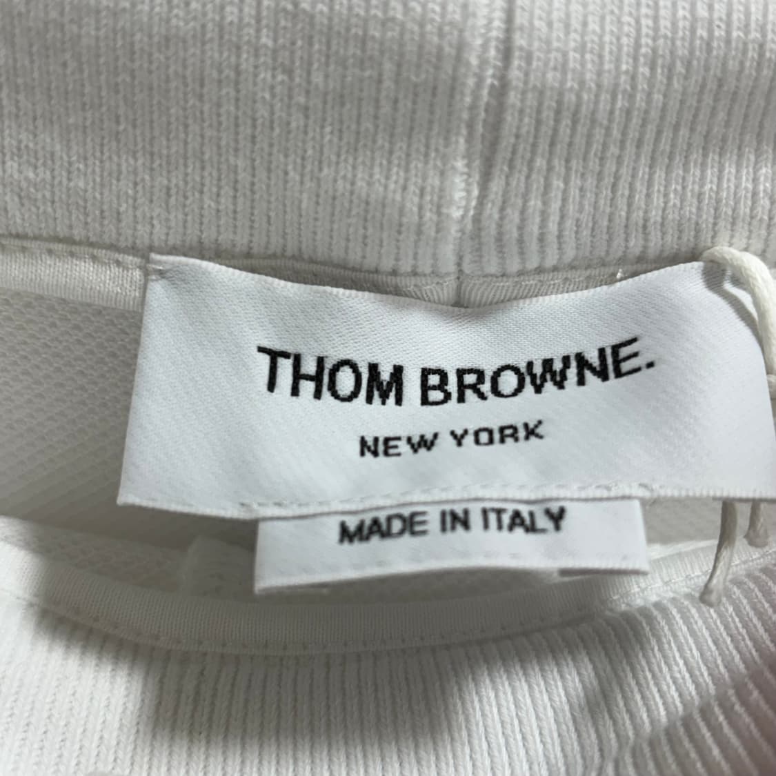 [40]톰브라운 삼선라인 반바지 상품이미지4