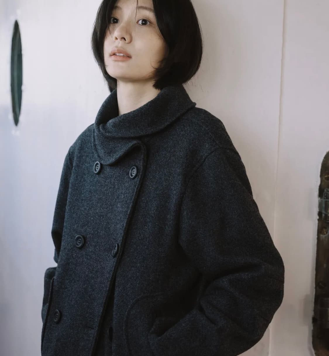 오헤시오 더블 울 코트 차콜색상 구합니다ㅜㅜ 상품이미지1