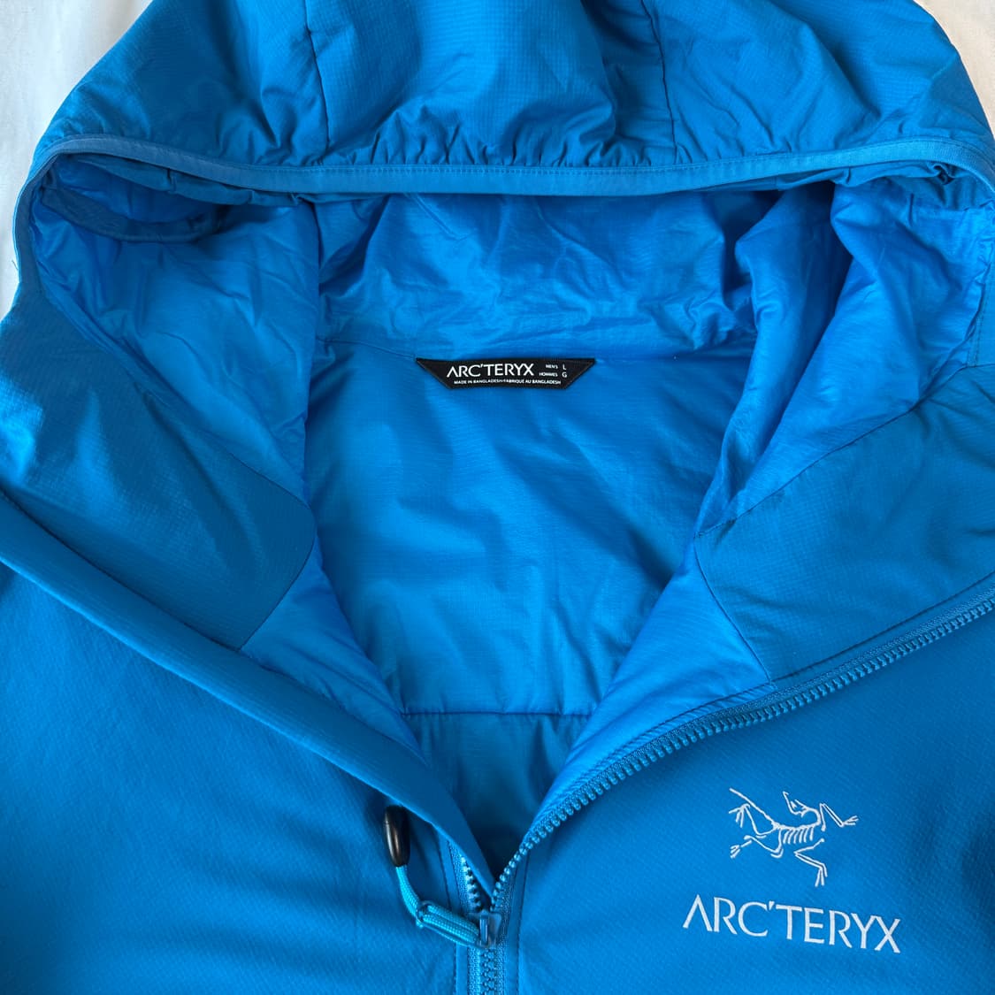 아크테릭스 아톰LT  L사이즈 스카이블루 색상 상품이미지3