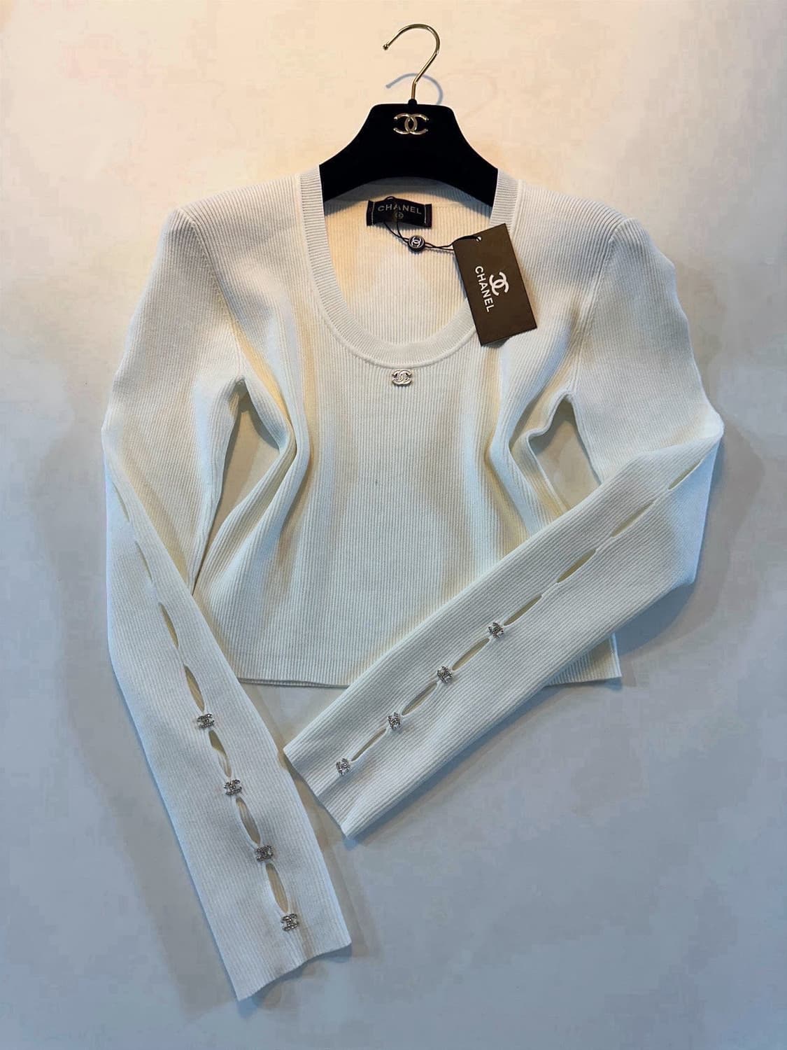 (새상품)샤넬소매장식니트 상품이미지5