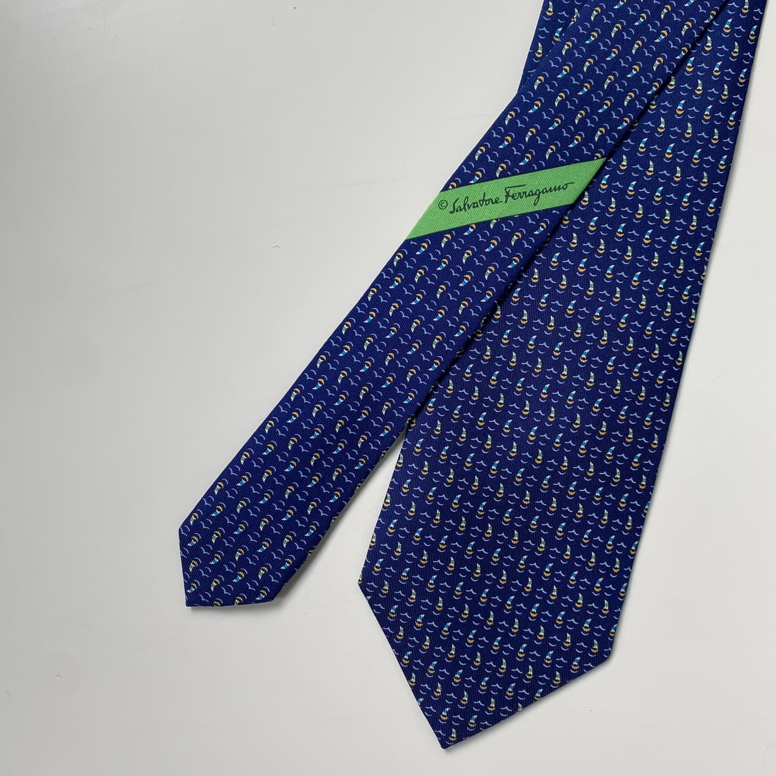 새상품급 페레가모(Ferragamo) 명품 정품 넥타이 상품이미지2