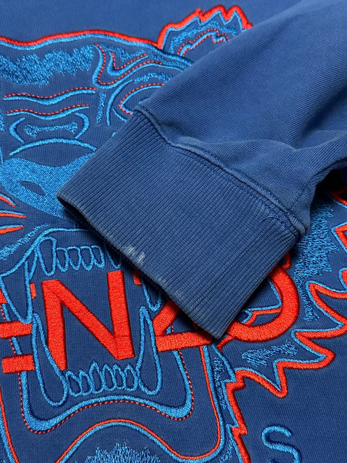 겐조 KENZO 타이거 맨투맨 로얄블루 상품이미지5