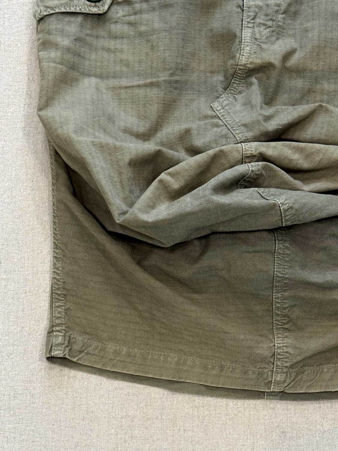 캐피탈 슈링크 카키 미디 스커트 상품이미지2