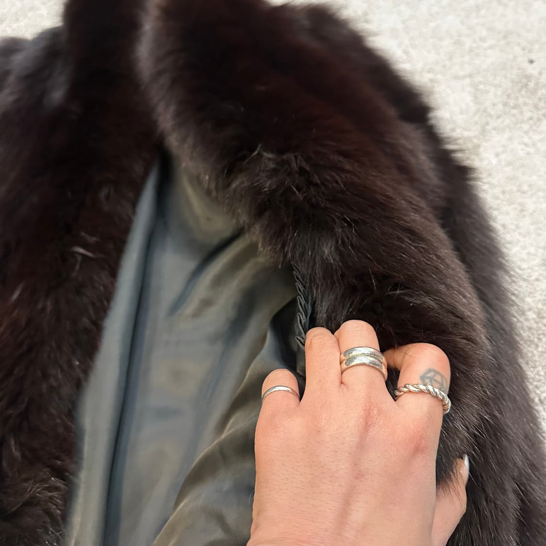 사가폭스 블랙브라운 롱 베스트 퍼자켓M-L 상품이미지8