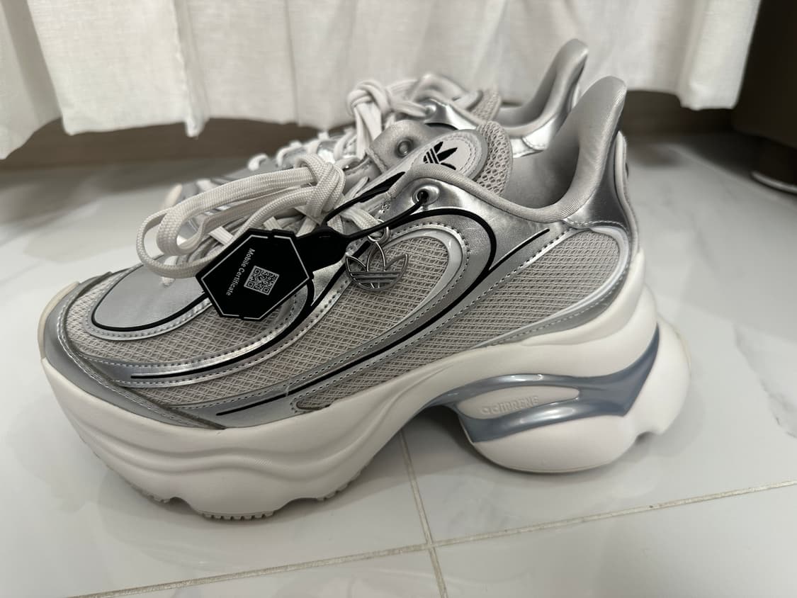 (새제품) 아디다스 오즈베누즈 Ozvenuz 실버 메탈릭 235 상품이미지7