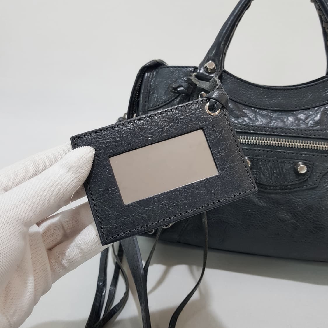 발렌시아가 클래식 모터백 미니 상품이미지3