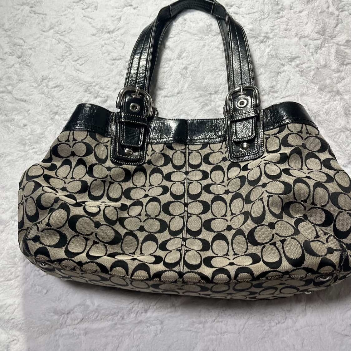 Coach 코치 시그니처 버클 숄더백 그레이베이지 블랙 오네갸루 상품이미지5