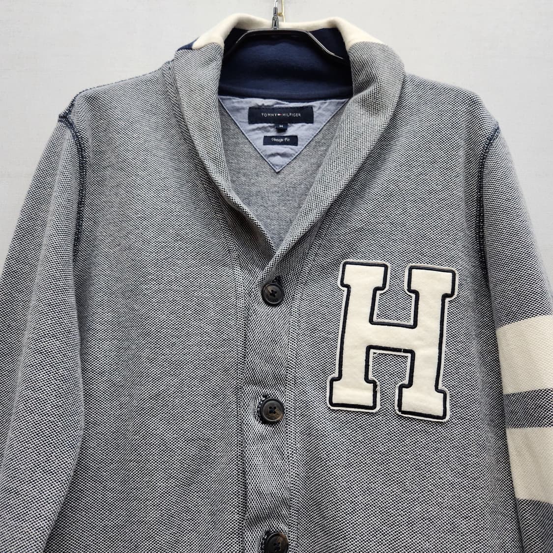 타미힐피거 바시티 로고 숄카라 코튼 가디건 M(M~L)남여공용 상품이미지2