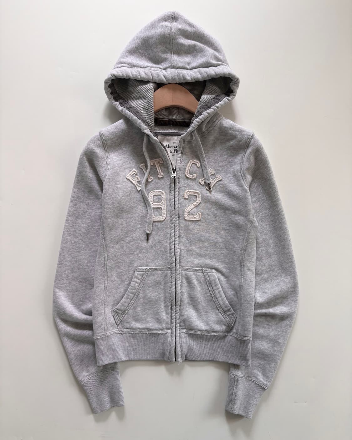 Abercrombie&Fitch 아베크롬비 패치로고 라이트그레이 후드집업 상품이미지4