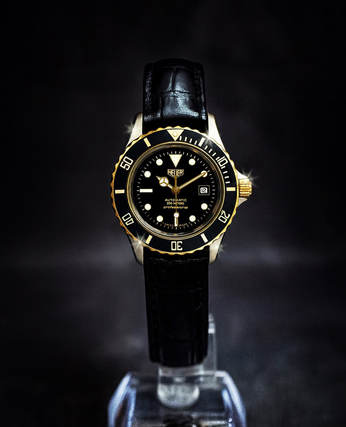 태그호이어 프로페셔널 1000M 블랙판 여성용 쿼츠 가죽 시계 상품이미지1