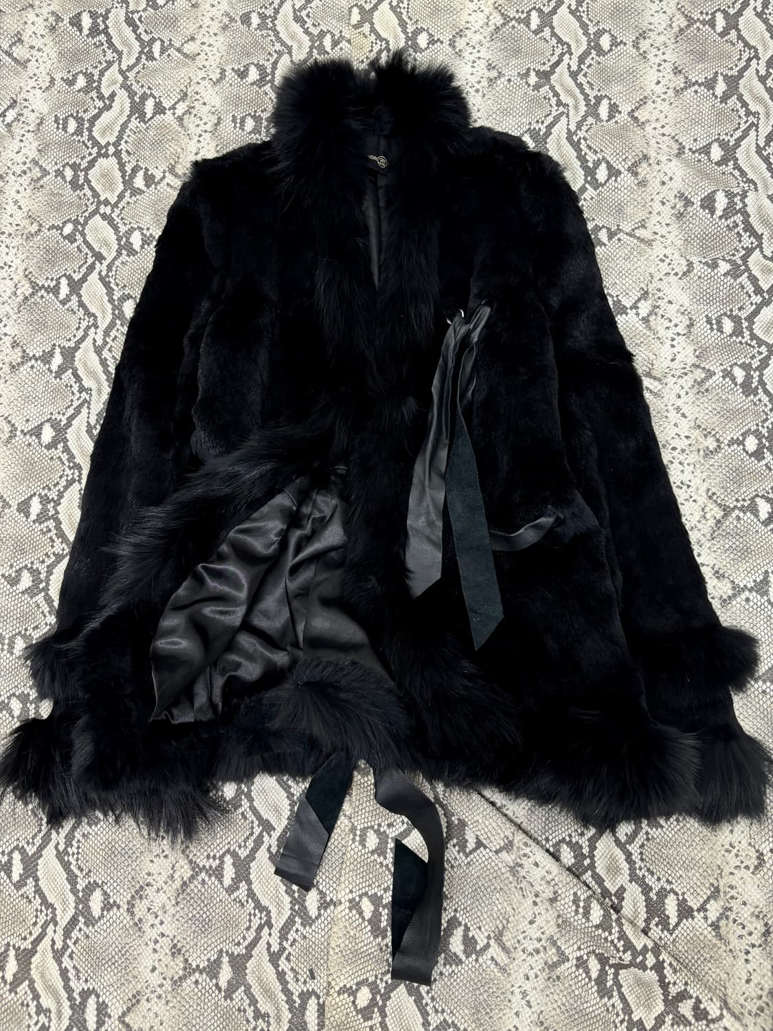 “Vintage” Rabbit Fur Trimming Leather De 상품이미지3