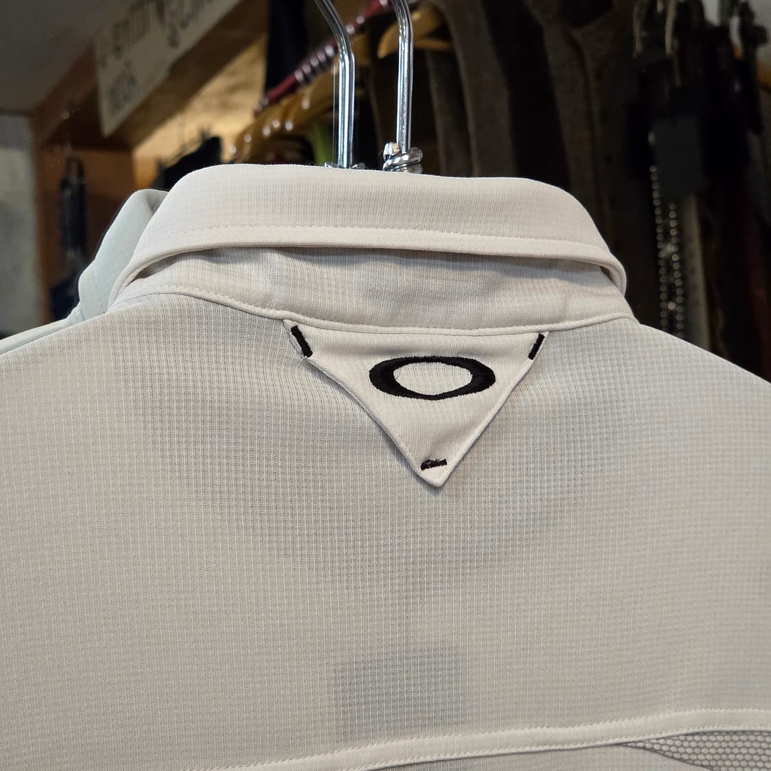 오클리 핀턱 스컬 자수 반팔 셔츠 상품이미지5