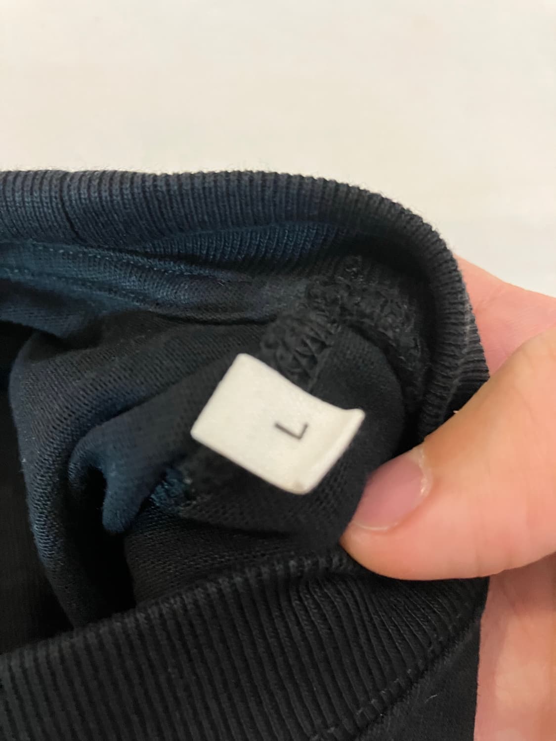 아미 체인스티치 하트 로고 반팔 티셔츠 블랙 상품이미지5