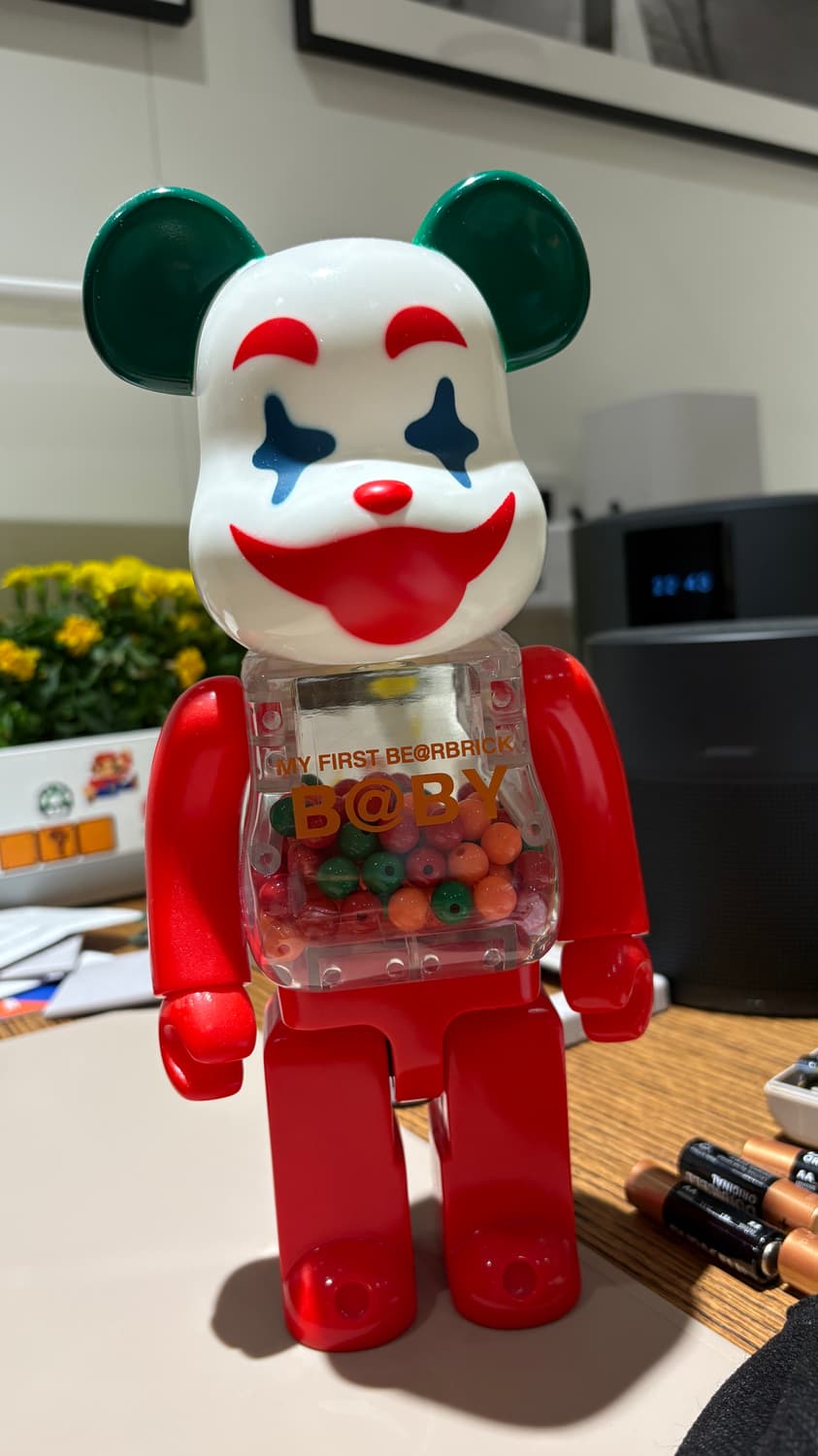 베어브릭 400%  신품급 상품이미지1
